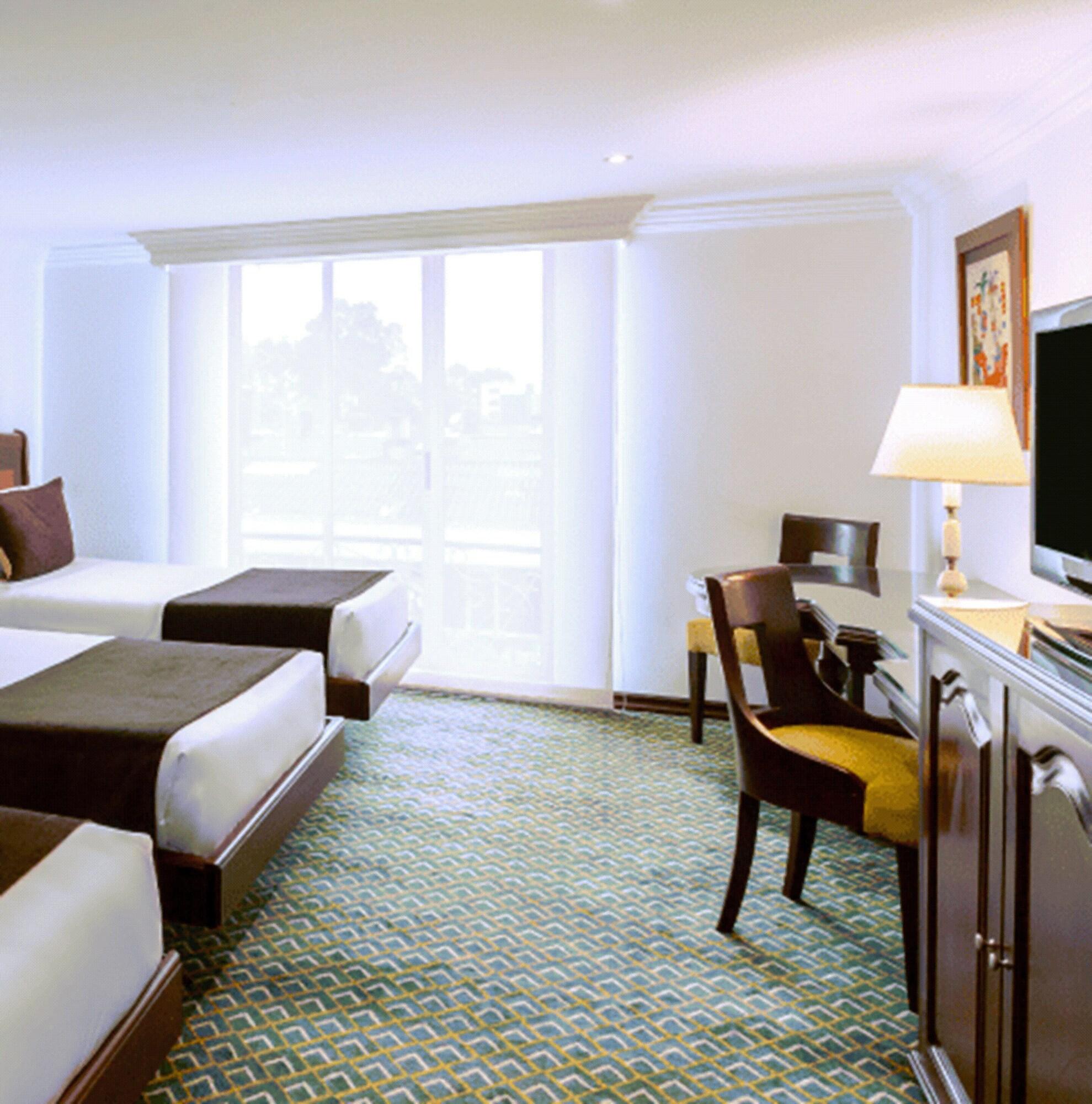 Hotel Embassy Park Bogotá Zewnętrze zdjęcie