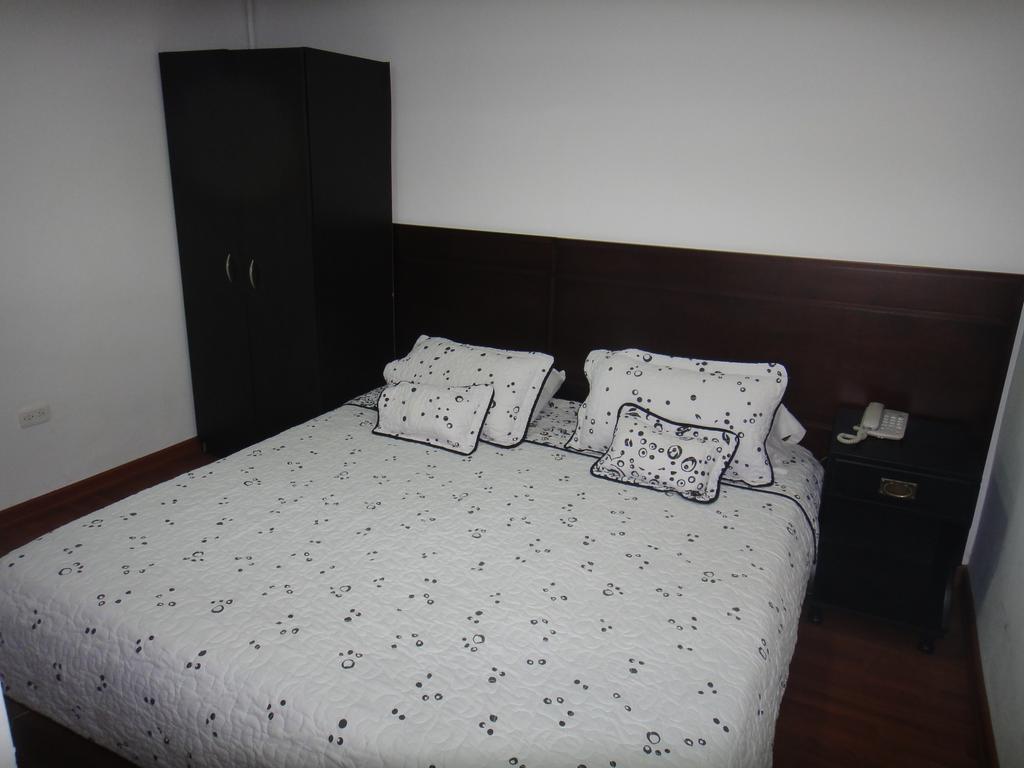 Hotel Embassy Park Bogotá Pokój zdjęcie