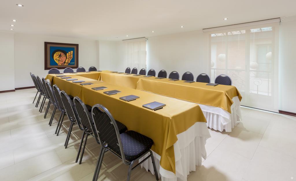 Hotel Embassy Park Bogotá Zewnętrze zdjęcie